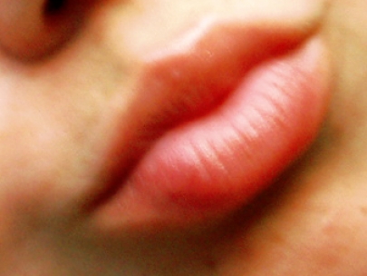 i wanna kiss everybody today!!!