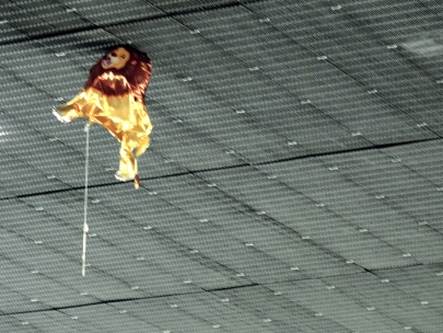 he prefered to fly without plane...