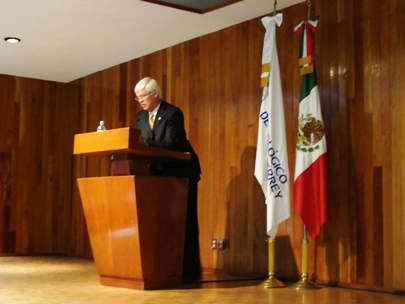 Robert Engle, winner of the 2003 Nobel Memorial Prize in Economic Sciences, gave a great conference at our campus