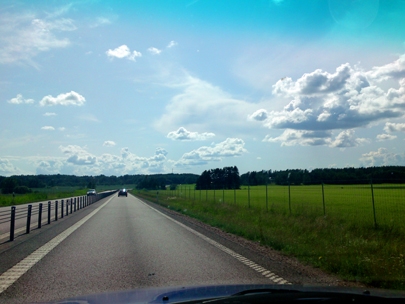ithe sun shines on �rebro