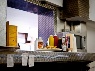  stomach's a mess (elephant & castle)