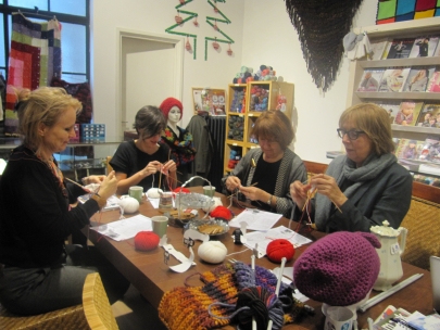 knitting caf�