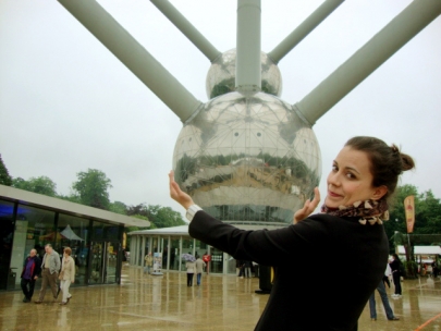 the atomiun